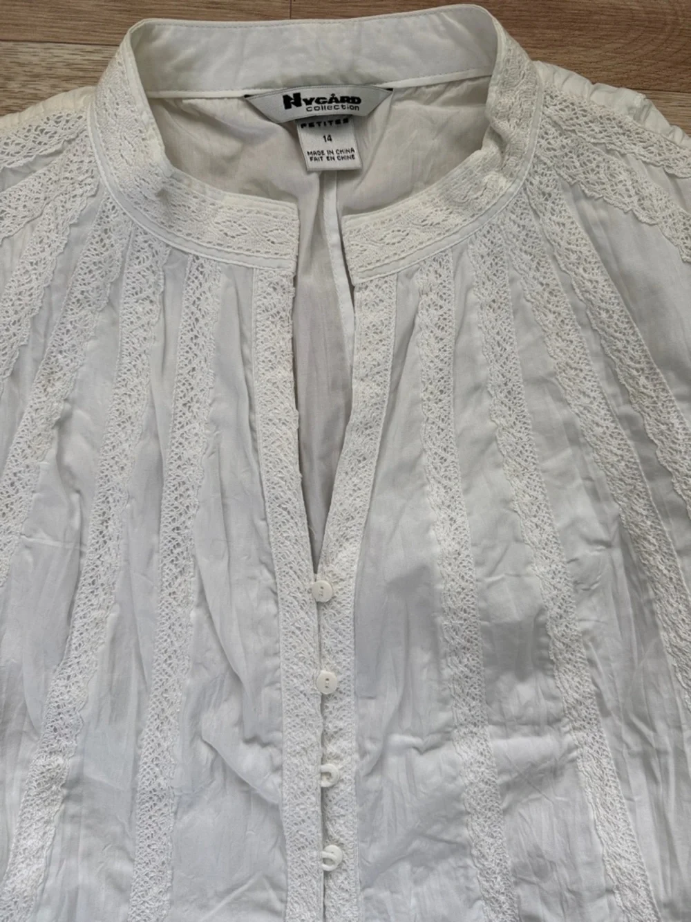 Vintage 80s 90s Cottagecore Milkmaid Coquette White Lace-Trim Button Up Blouse - Picture 8 of 15